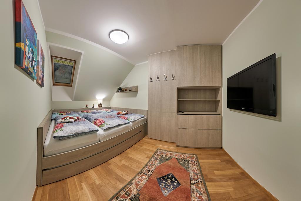 Apartman U Vleku Javor Пец-под-Снежкой Экстерьер фото
